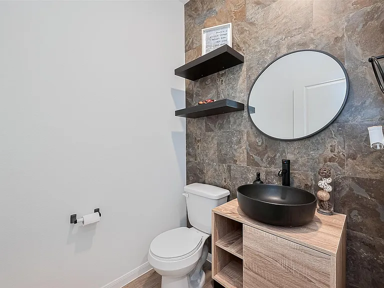 17711 Vernonia Ln — Photo 17