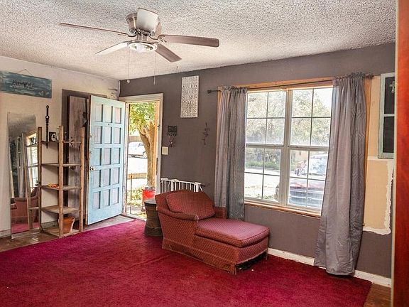 4th image of 502 N 10th St
