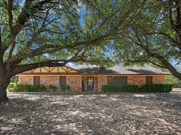707 Ovilla Rd APT A, Waxahachie, TX 75167