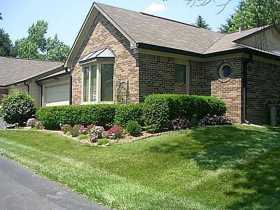 3rd image of 1650 Cloister Dr