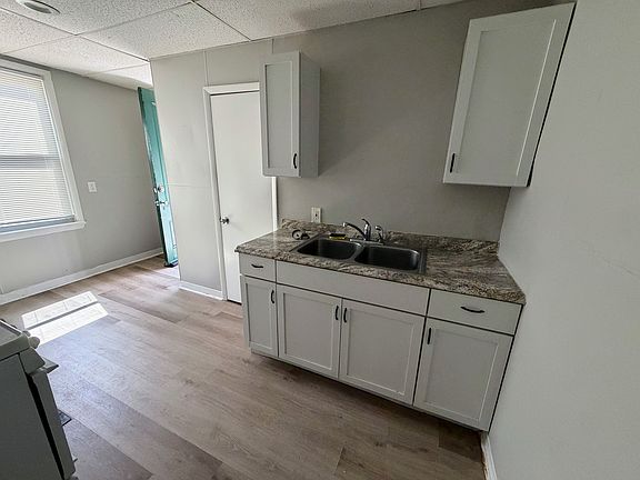 3rd image of 7 Edmonds St