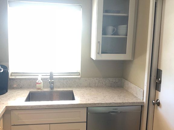 5th image of 333 NW 17th Ct APT 309