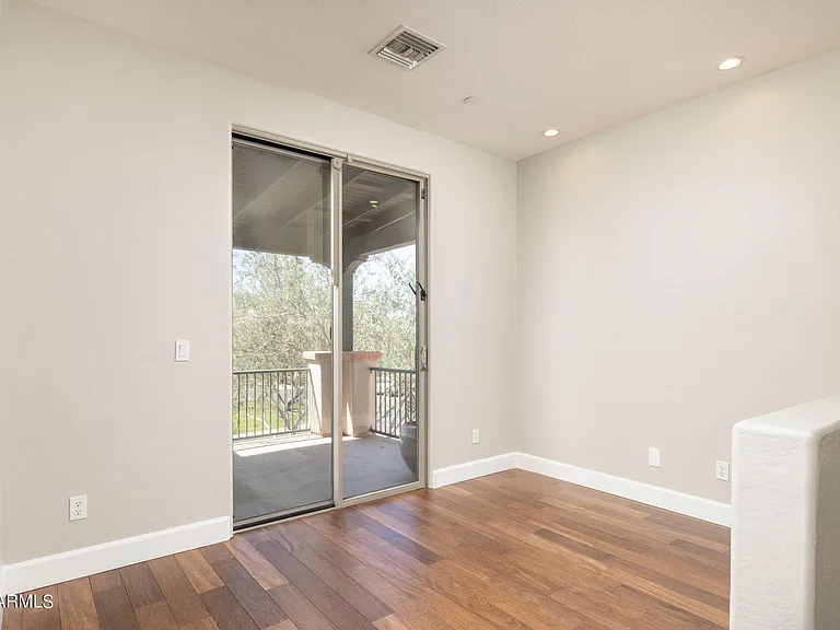 9818 E Edgestone Dr — Photo 17