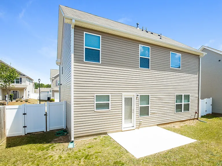 88 High Point Way — Photo 16