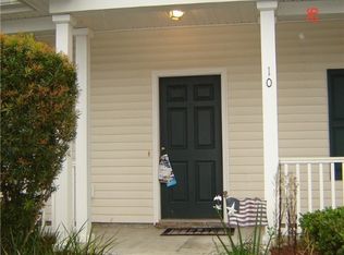 10 Travertine Cir, Savannah, GA 31419