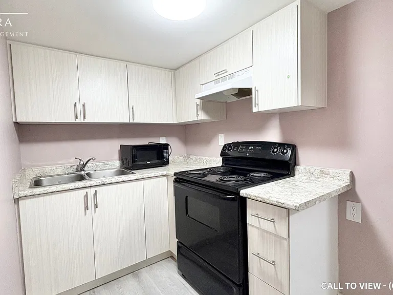547 Windfields Farm Dr W #2 — Photo 2