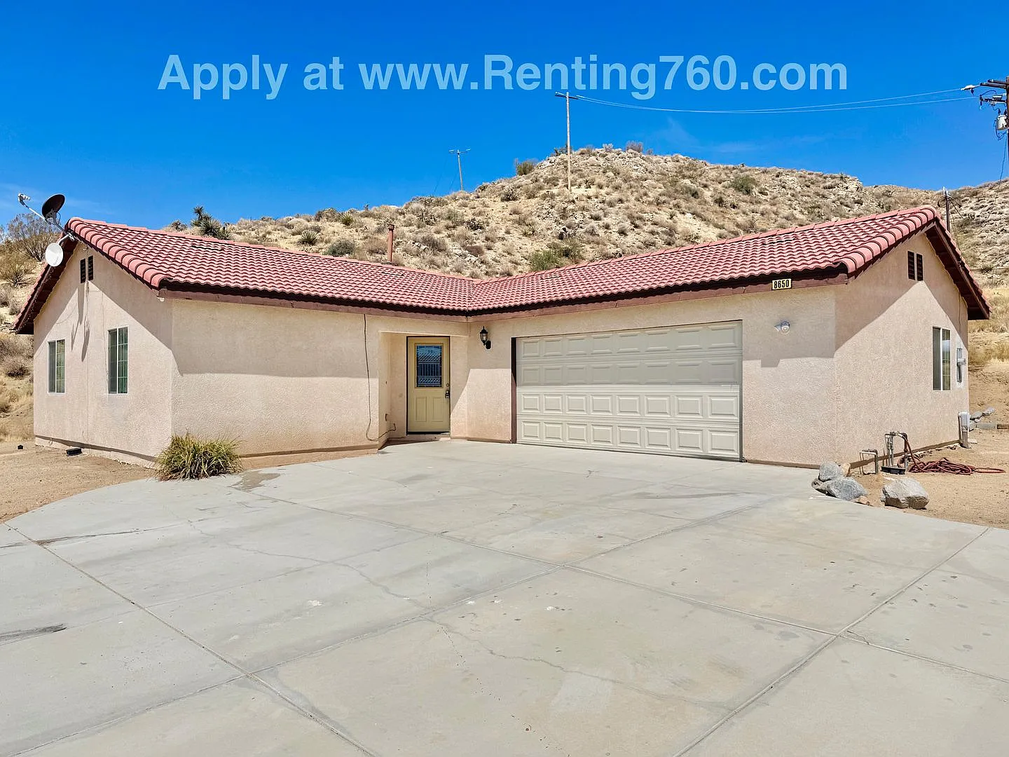 3 Bed 2 Bath Home With Scenic Desert Views — Photo 1
