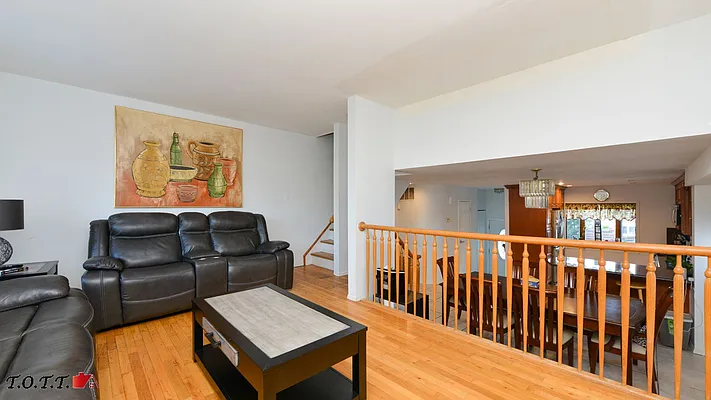 Sold by Talk of the Town Realty | media 5