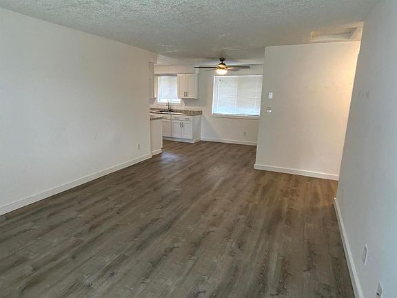 3rd image of 705 Willow St #1