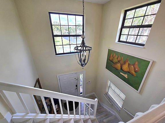 4th image of 10870 Lakemore Lane #201