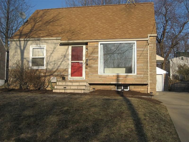 1611 Sunset. New inside and out!