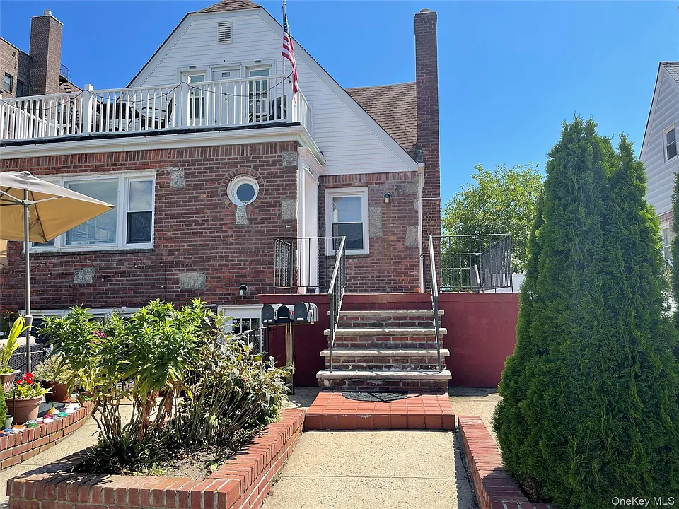 364 E Broadway #MIDDLE