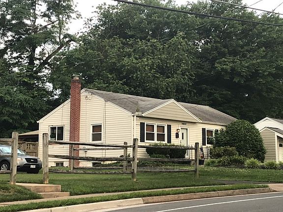 3rd image of 10213 Sager Ave