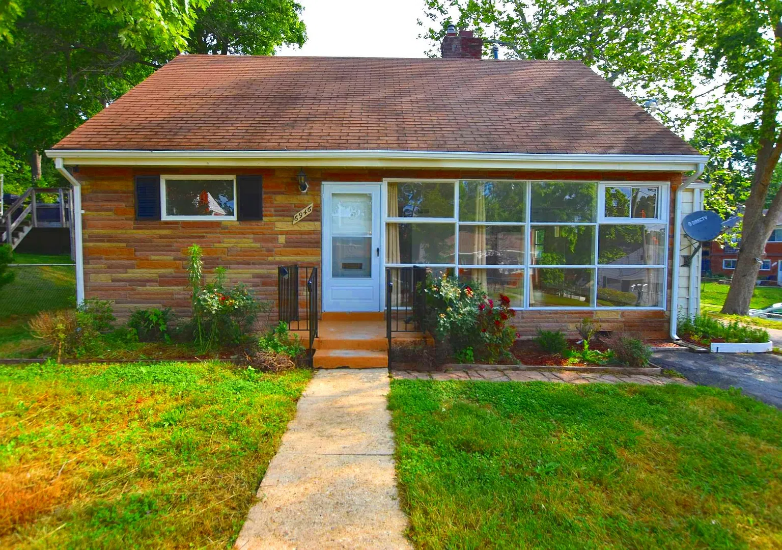 Charming 4BR/1BA Cape Cod in Hyattsville Hardwood Floors, Spacious Fenced Yard & Private Parking! — Photo 1