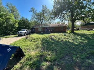 1106 N 11th St, Chickasha, OK 73018