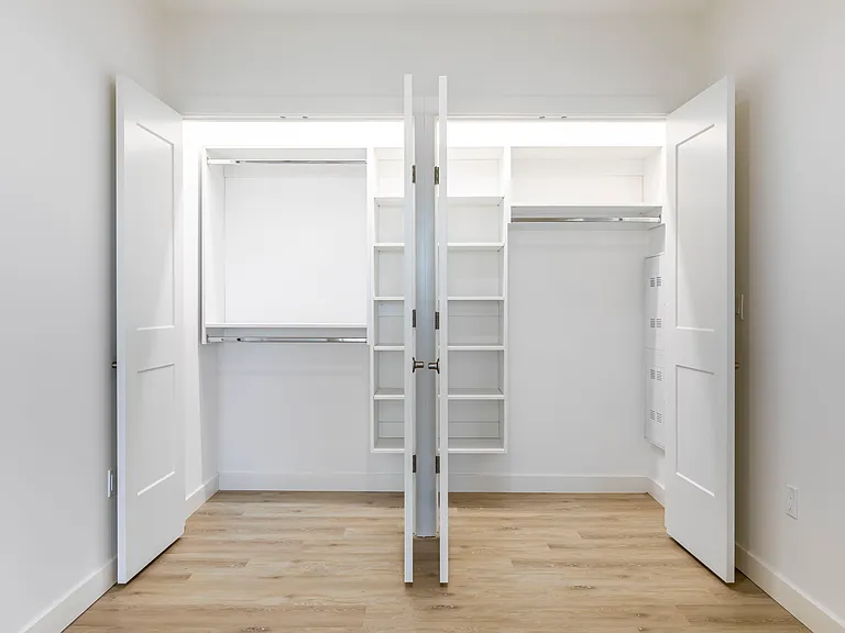 04 Avenue - Apt. 504