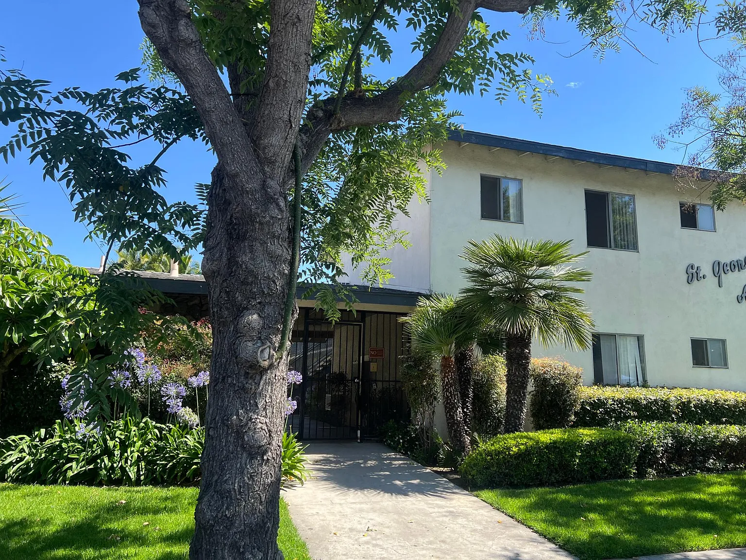 7701 Franklin St — Photo 3