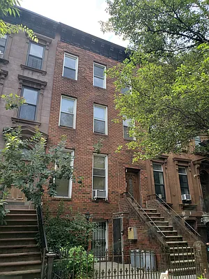 Rented by Signature Property Realty | media 19