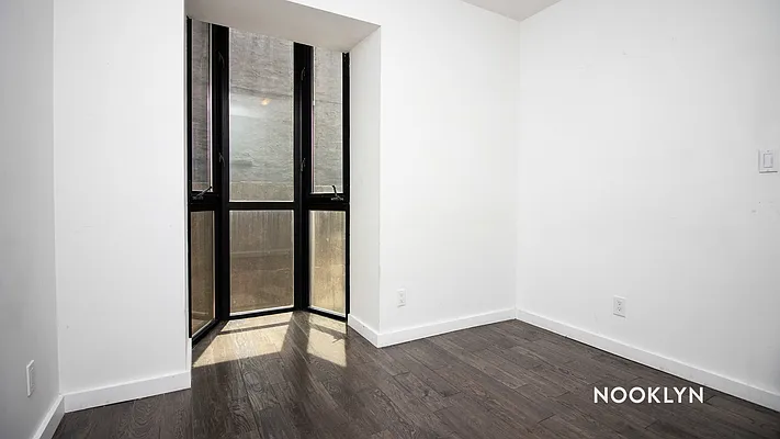 Rented by Nooklyn NYC LLC | media 53