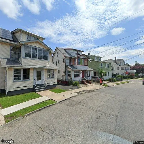 48 38th St Photo 1
