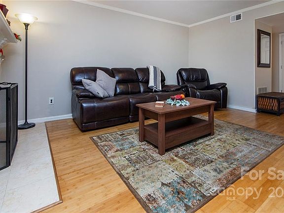 5th image of 9406 S Vicksburg Park Ct
