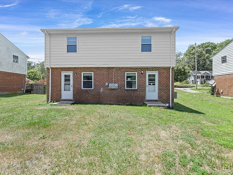715 Bibb St NE — Photo 18