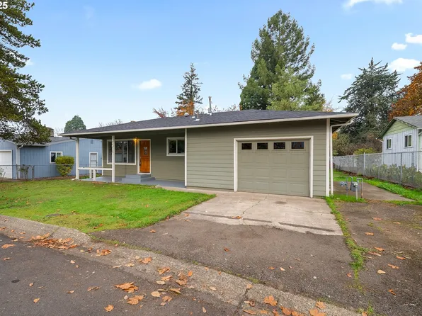 3018 W Filbert Ave, Roseburg, OR 97471