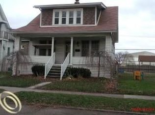 79 E James St, River Rouge, MI 48218