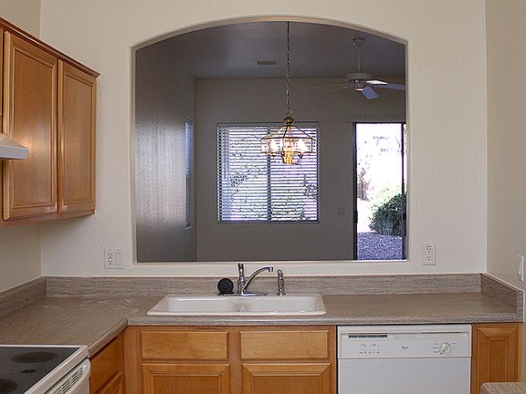 4th image of 6922 E Yellowglen Dr