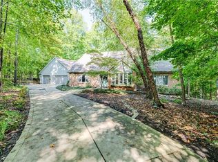 773 Village Trl, Gates Mills, OH