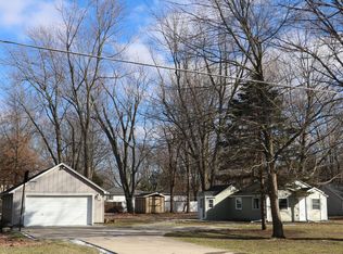 3011 Lincoln Ave, Saint Joseph, MI 49085