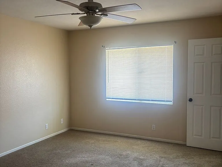 21141 Wisteria St — Photo 6