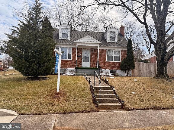 3rd image of 3499 Hillsmere Rd