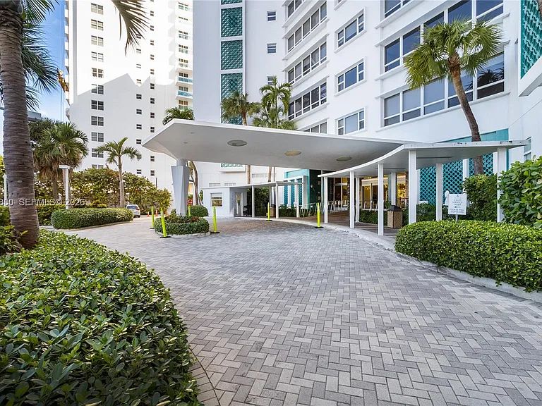 4925 Collins Ave #5F — Photo 41