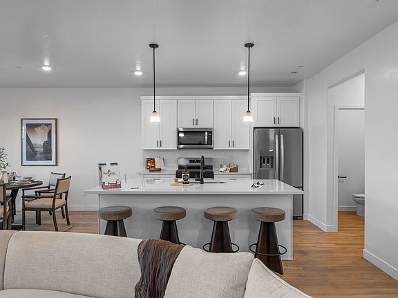 7th image of this home