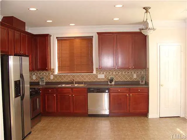 2007 Remington Oaks Cir — Photo 4