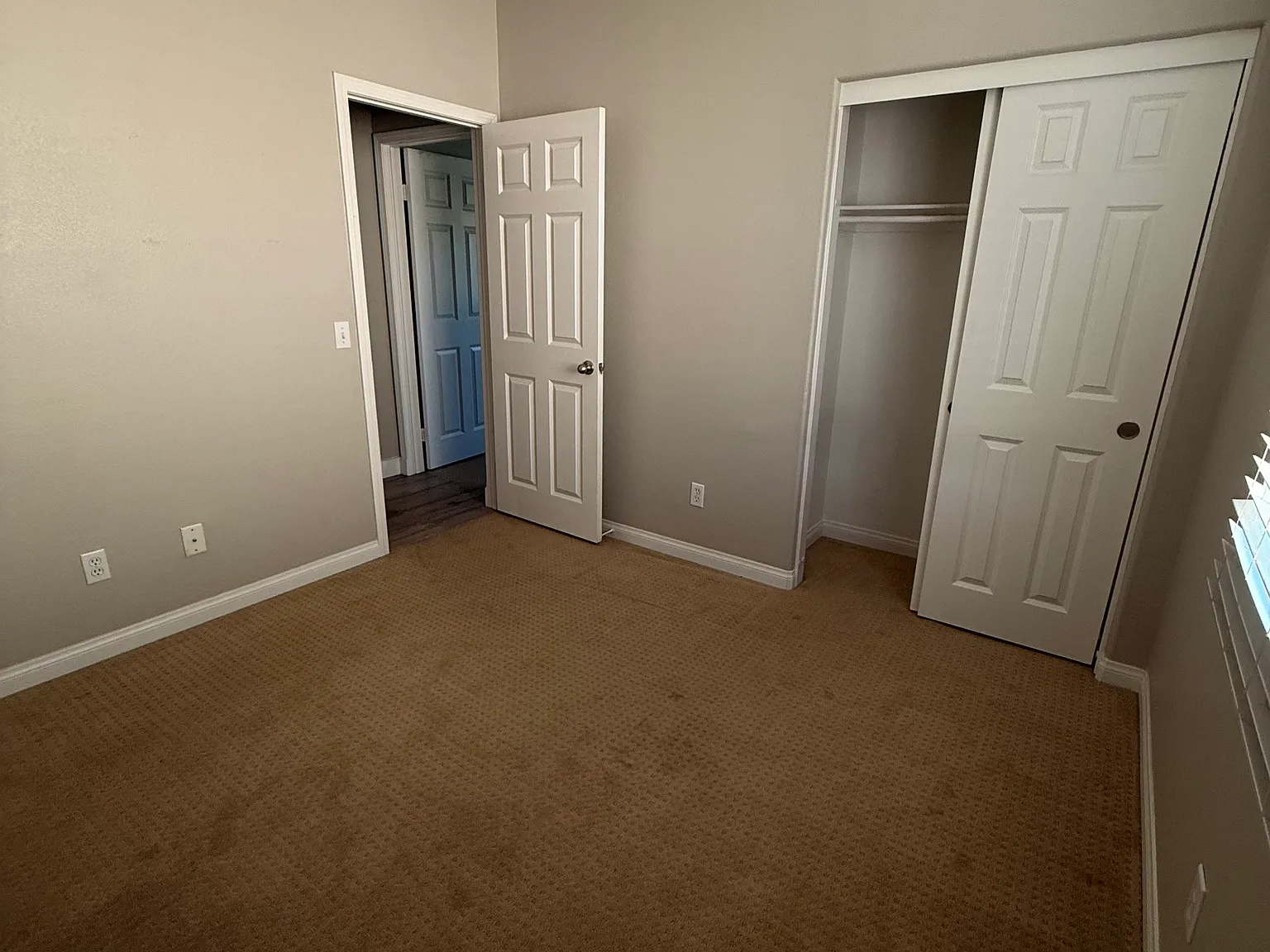 4 bed, 1800 sqft, $3,550 — Photo 4