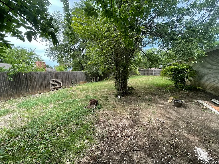 913 E Timberview Ln — Photo 13