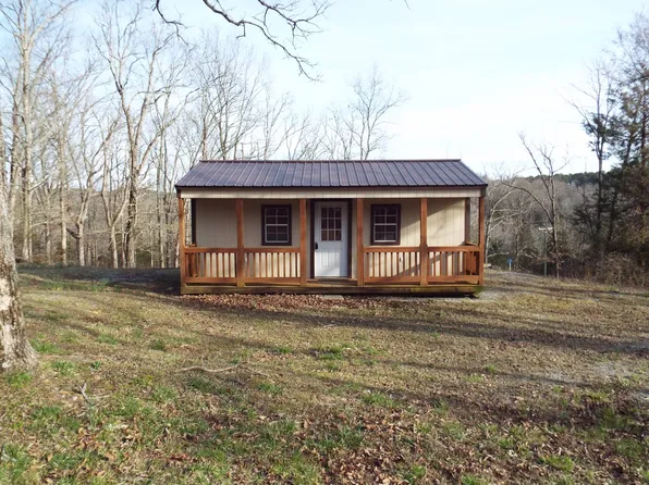 4 Franks Rd, Mount Carmel, IL 62938