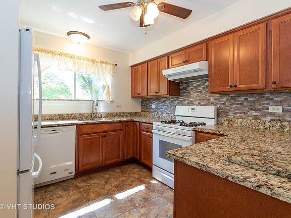 4th image of 311 Primrose Ct #241