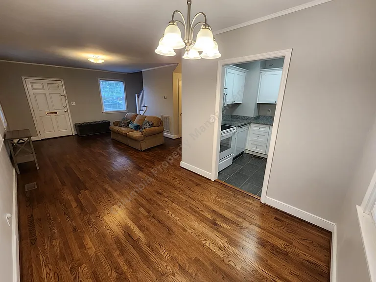 126 Pickens St — Photo 9