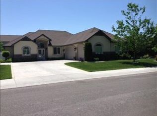 2720 Sun Meadow Dr, Twin Falls, ID 83301