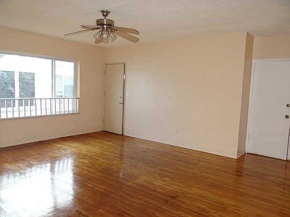 3rd image of 8125 Hawthorne Ave APT 4