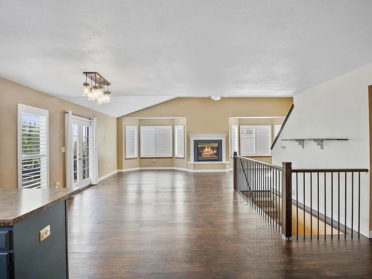 5055 Galileo Dr — Photo 11