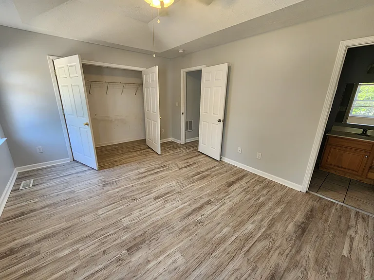 429 Womble St — Photo 13