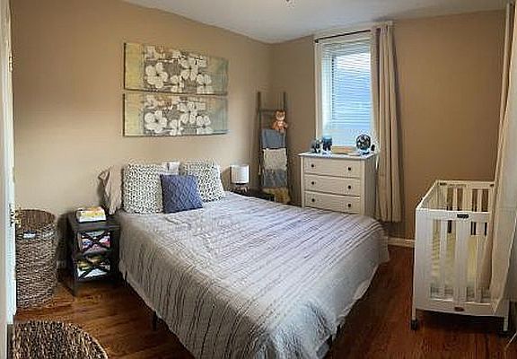 4th image of 2303 43rd St APT 4