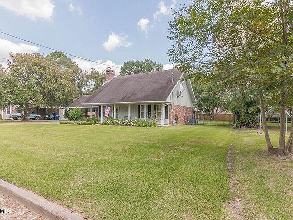 4th image of 2031 Helen St