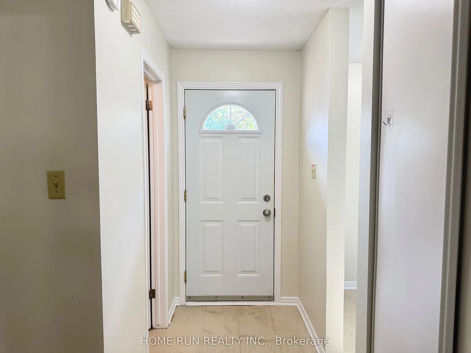 3 bed, $2,450 — Photo 3
