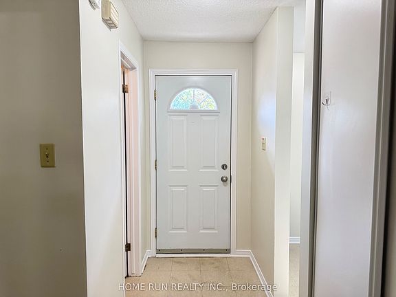 3rd image of 3420 Southgate Rd #40