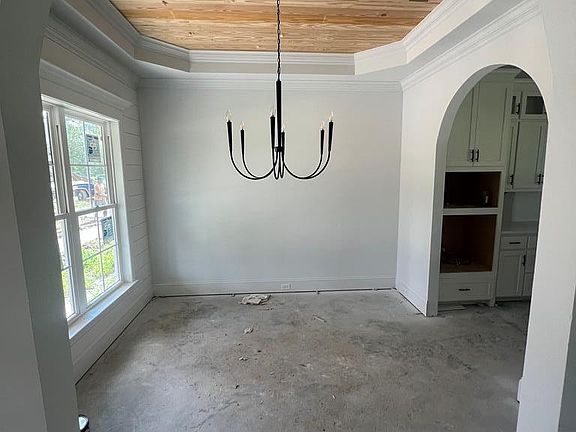3rd image of 456 Patten Watson Rd